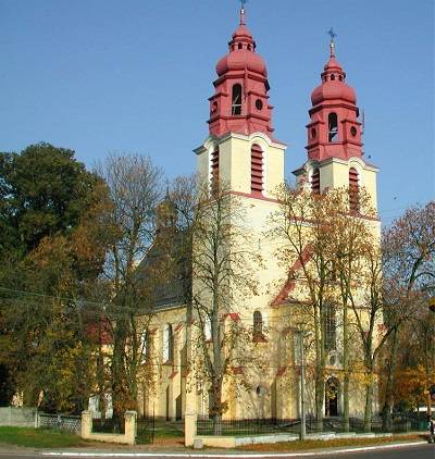Kościół parafialny w Lubochni