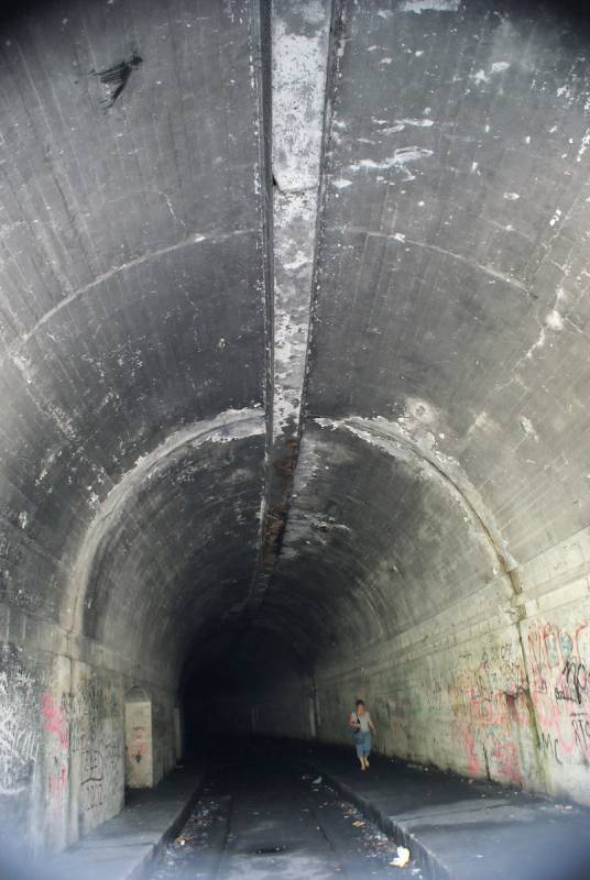 Schron kolejowy i bunkry w Jeleniu